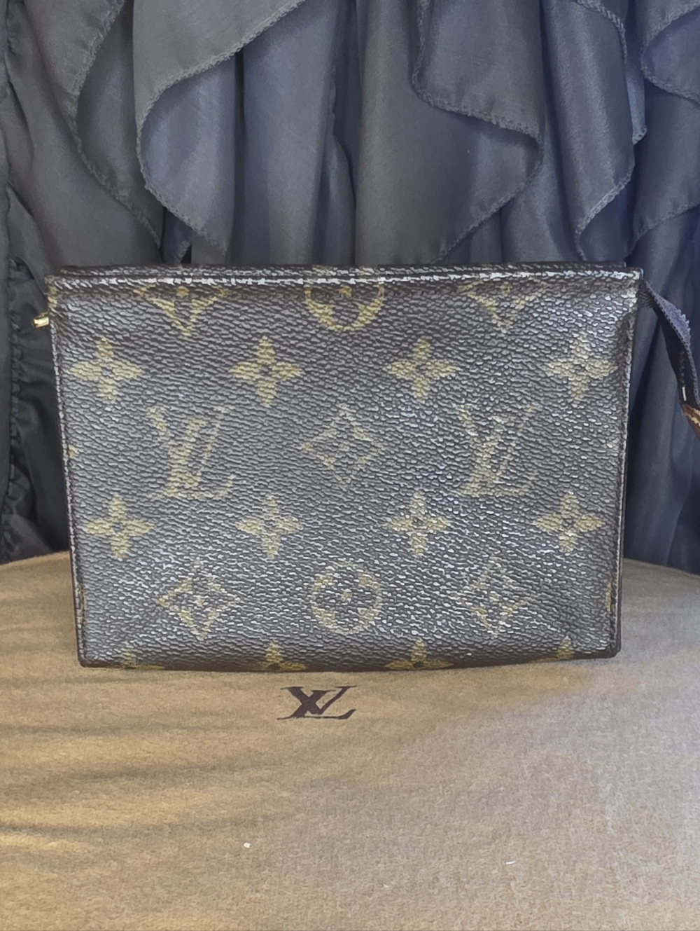 Authentic Small Louis Vuitton Monogram Toiletry Pouch - With COA 5.75x4 🔥🤎